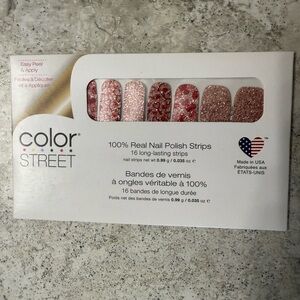 Color Street Retired Its a Key-per Nail Polish Strips